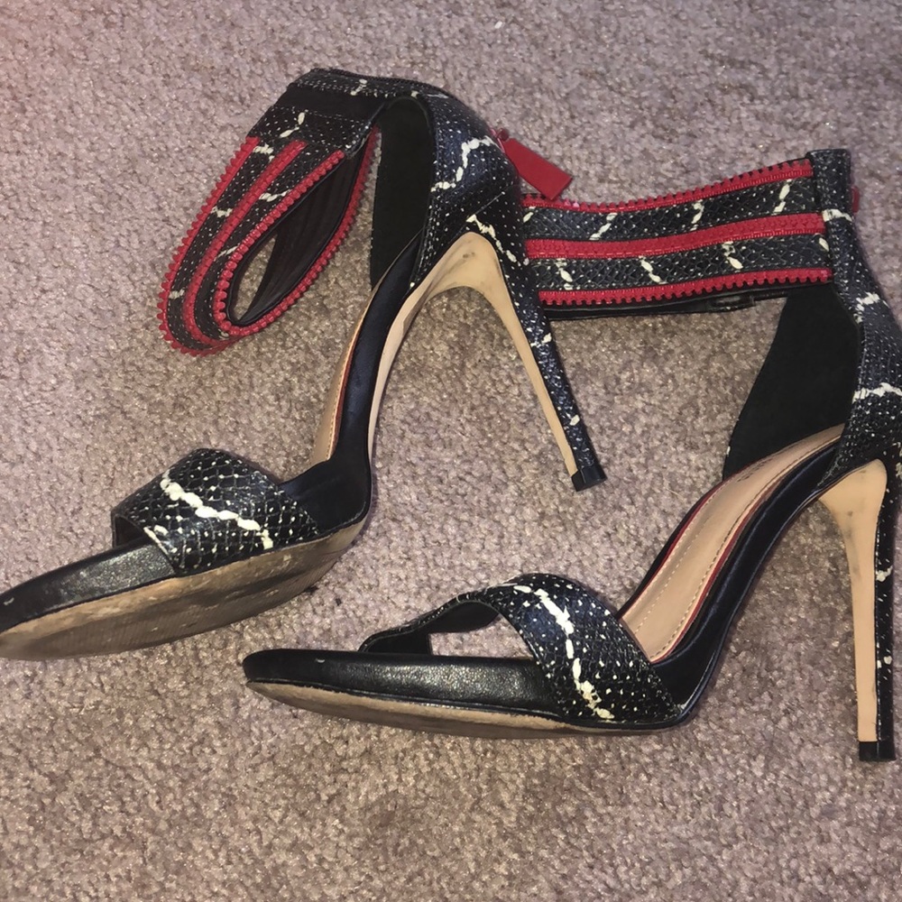Sneak high heels